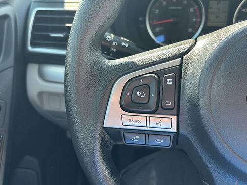 Used 2017 Subaru Forester 2.5i Premium w/ All-Weather Package AWD/4WD image 17