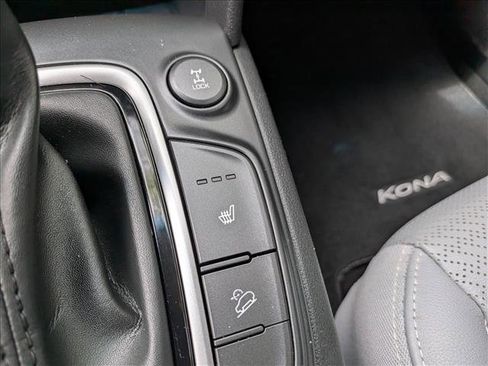 Certified 2021 Hyundai Kona Limited w/ Cargo Package AWD/4WD image 39
