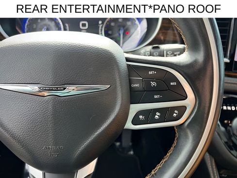 Used 2021 Chrysler Pacifica Pinnacle AWD/4WD image 45