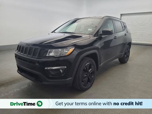 Used 2018 Jeep Compass Latitude w/ Popular Equipment Group AWD/4WD image 1