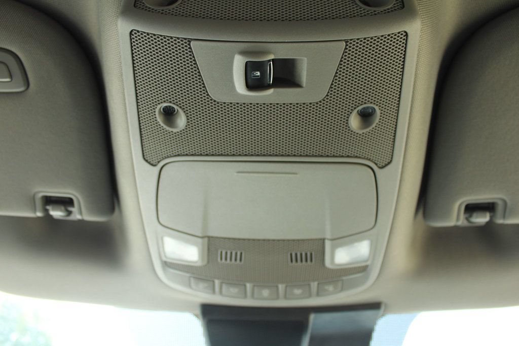 Used 2018 Ford F150 Lariat w/ Equipment Group 502A Luxury AWD/4WD image 28