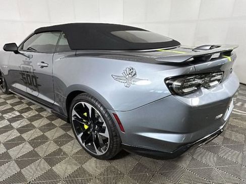 Used 2021 Chevrolet Camaro SS RWD image 6