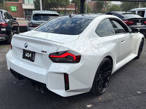 Used 2023 BMW M2 w/ Lighting Package RWD image 8