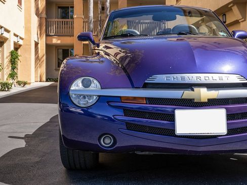 Used 2004 Chevrolet SSR w/ Preferred Equipment Group RWD image 48