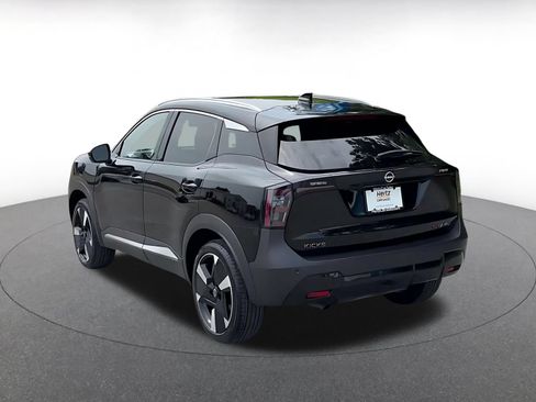 Used 2026 Nissan Kicks SR AWD/4WD image 11