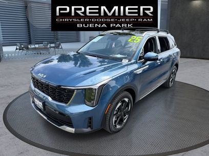 Used 2025 Kia Sorento EX w/ EX Panoramic Sunroof Package