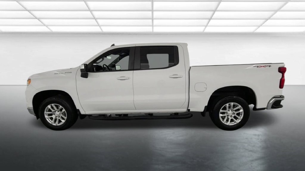 Used 2023 Chevrolet Silverado 1500 LT AWD/4WD image 5
