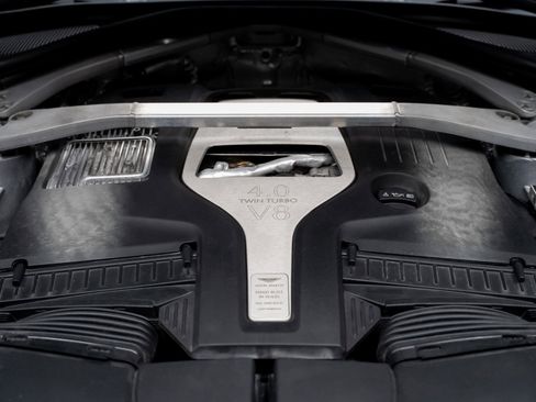 Used 2021 Aston Martin DBX image 75