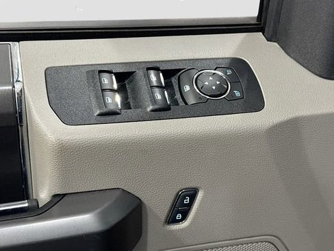 Used 2019 Ford F150 XLT w/ Equipment Group 302A Luxury image 19