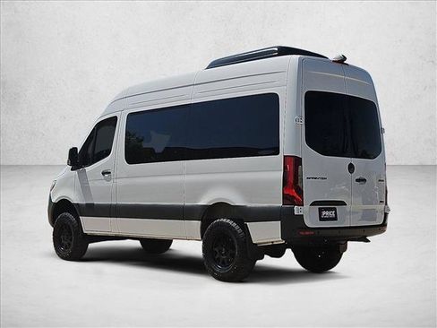 Used 2024 Mercedes-Benz Sprinter 2500 image 8