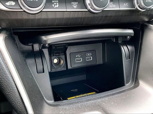 Used 2021 Honda Accord EX image 12