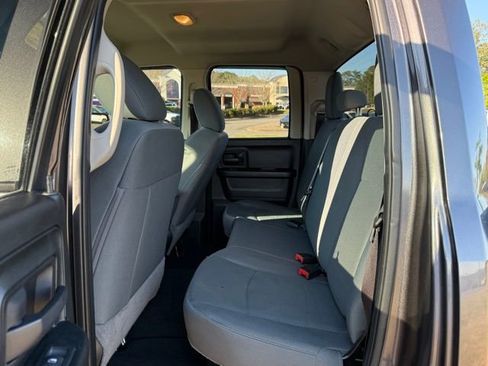 Used 2018 RAM 1500 Express image 25