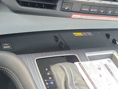 New 2026 Toyota Sienna XLE FWD image 17