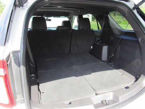 Used 2015 Ford Explorer Limited w/ Equipment Group 301A AWD/4WD image 30