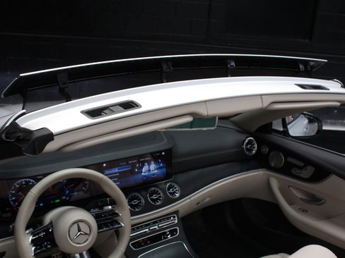 Used 2023 Mercedes-Benz E 450 Cabriolet image 41