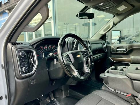 Used 2023 Chevrolet Silverado 3500 LT w/ Convenience Package image 14