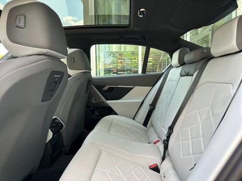 New 2026 BMW 530i w/ Premium Package RWD image 27