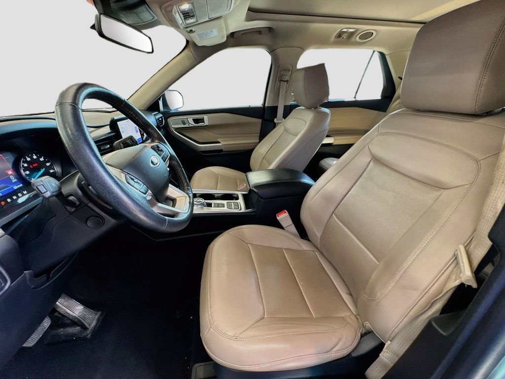 Used 2021 Ford Explorer Limited w/ Equipment Group 301A RWD image 24