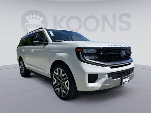 New 2026 Ford Expedition Platinum w/ Platinum Ultimate Package AWD/4WD image 10
