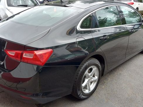 Used 2017 Chevrolet Malibu LS image 3