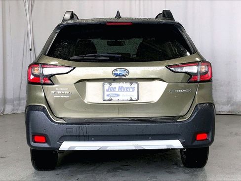 Used 2025 Subaru Outback Limited AWD/4WD image 4