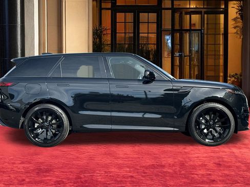 New 2026 Land Rover Range Rover Sport Dynamic SE image 9