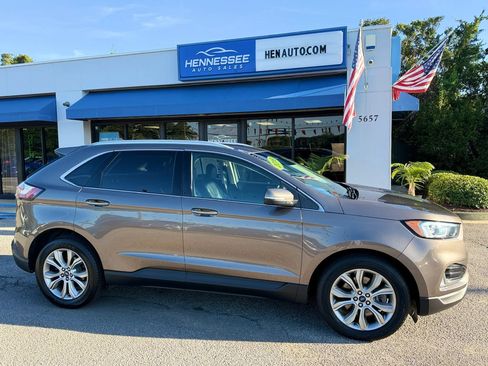 Used 2019 Ford Edge Titanium AWD/4WD image 13