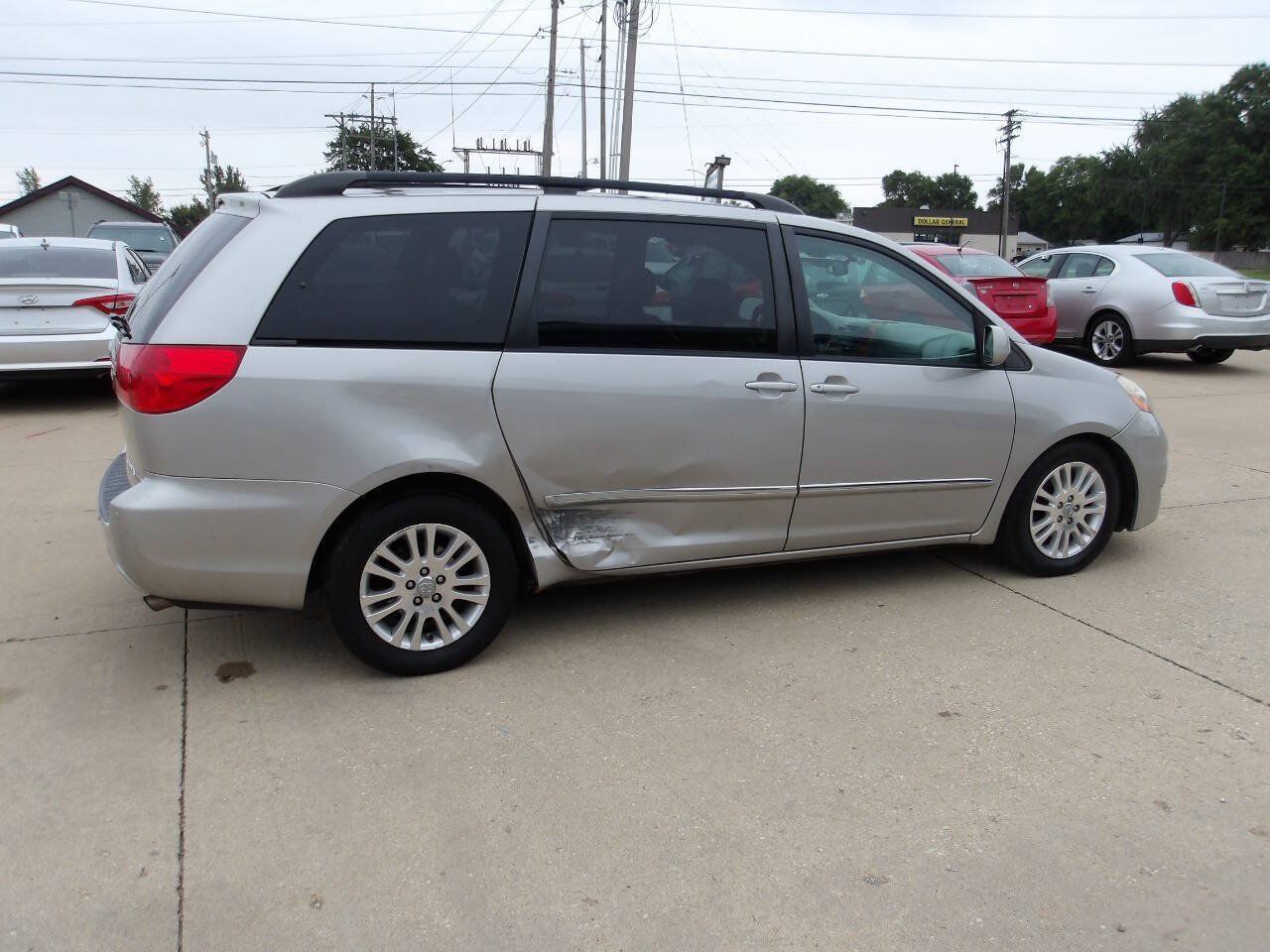 Used 2008 Toyota Sienna XLE Limited w/ XLE Limited Pkg 1 FWD image 8
