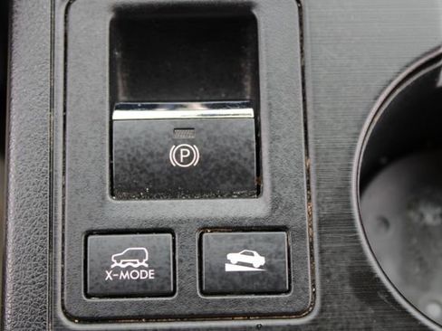 Used 2018 Subaru Outback 3.6R Limited image 36