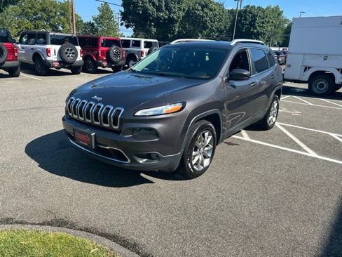 Used 2018 Jeep Cherokee Limited AWD/4WD image 3