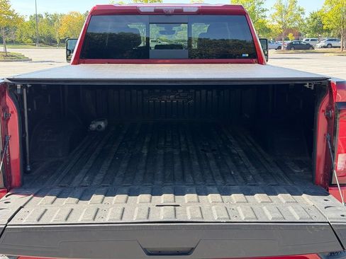 Used 2022 GMC Sierra 2500 AT4 w/ AT4 Premium Plus Package AWD/4WD image 7