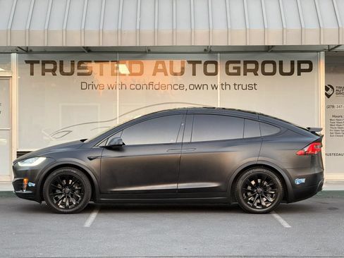 Used 2018 Tesla Model X 100D AWD/4WD image 4
