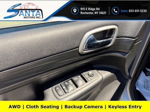 Used 2019 Jeep Grand Cherokee Laredo AWD/4WD image 10