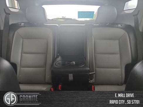 Used 2022 GMC Terrain SLT AWD/4WD image 38