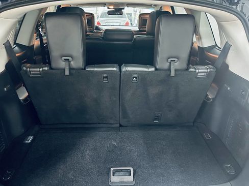 Used 2015 INFINITI QX60 FWD w/ Deluxe Touring Package image 38