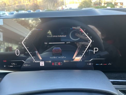 New 2026 BMW X6 xDrive40i w/ Climate Comfort Package image 23