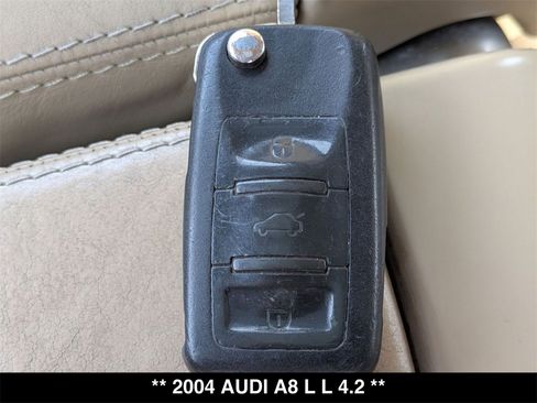 Used 2004 Audi A8 L 4.2 image 28
