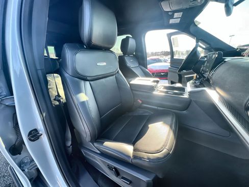 New 2026 Ford Expedition Platinum w/ Stealth Appearance Package image 27