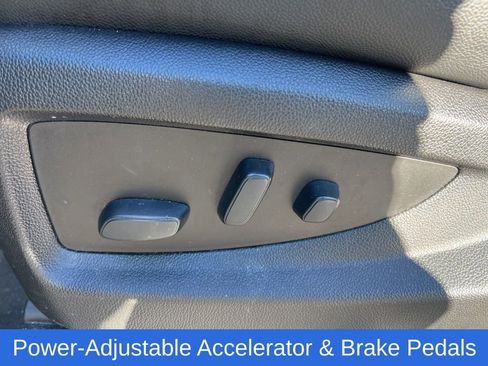 Used 2019 Chevrolet Tahoe LT image 17