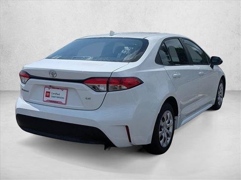 Used 2024 Toyota Corolla LE FWD image 5