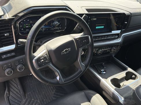 Used 2025 Chevrolet Silverado 2500 LTZ w/ LTZ Plus Package AWD/4WD image 14