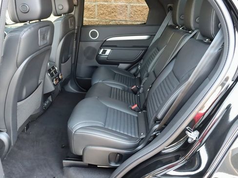 Certified 2024 Land Rover Discovery Dynamic SE image 28