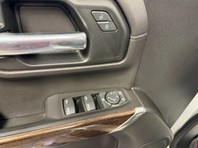 Used 2019 GMC Sierra 1500 SLE w/ SLE Value Package AWD/4WD image 11