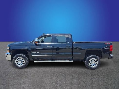 Used 2019 Chevrolet Silverado 2500 LTZ w/ Duramax Plus Package AWD/4WD image 7