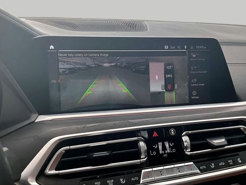 Used 2022 BMW X7 M50i AWD/4WD image 26