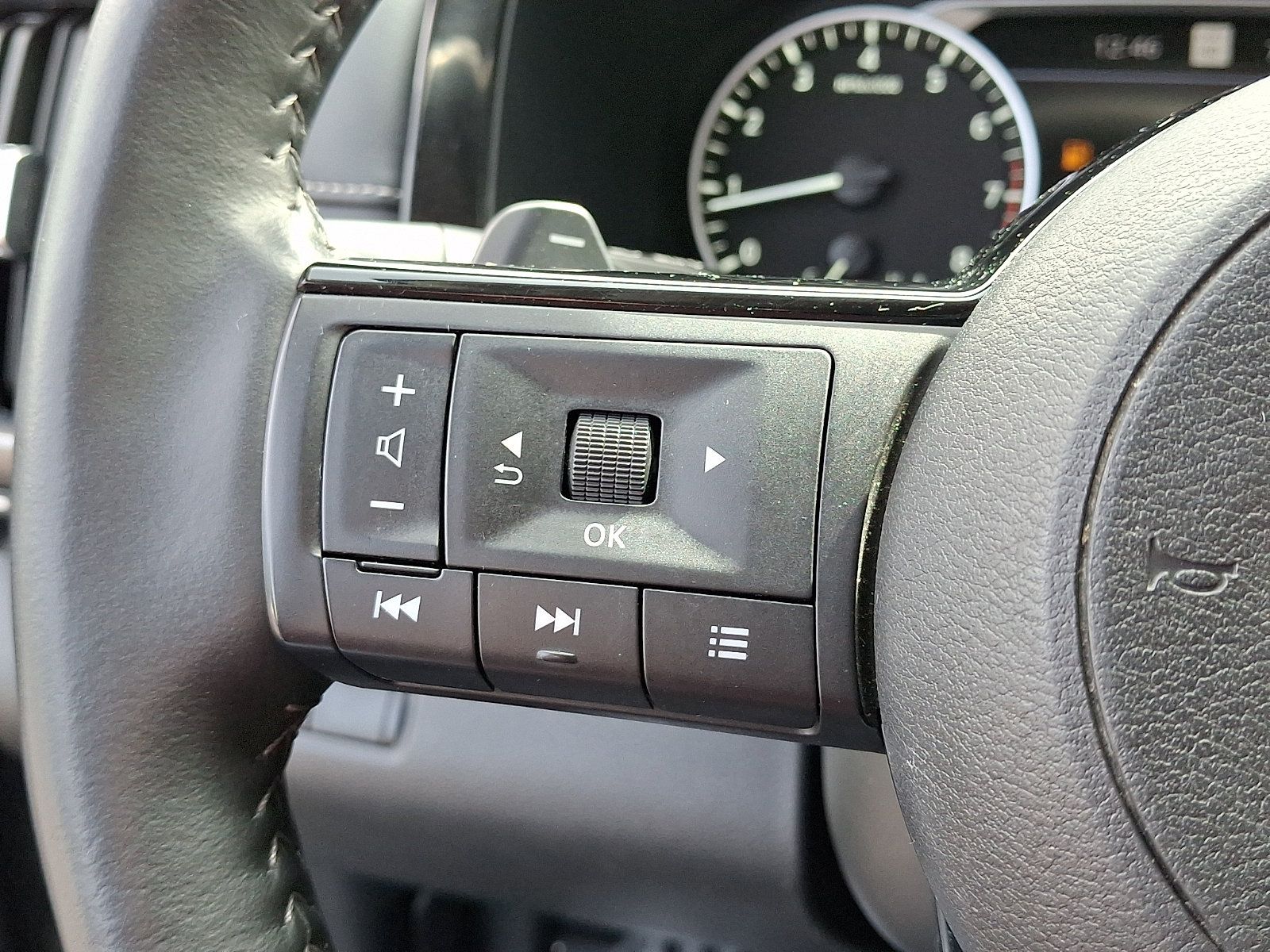 Certified 2024 Nissan Pathfinder SL AWD/4WD image 22
