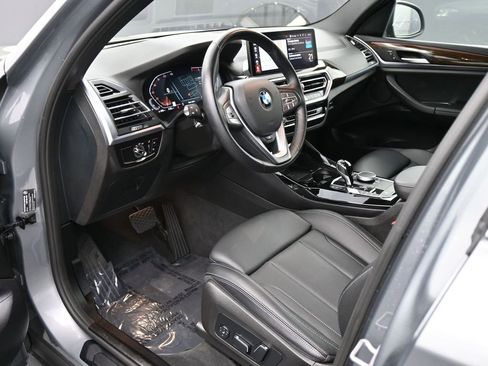 Used 2024 BMW X3 sDrive30i image 2