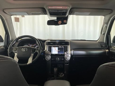 Used 2023 Toyota 4Runner SR5 Premium w/ Moonroof Package AWD/4WD image 10