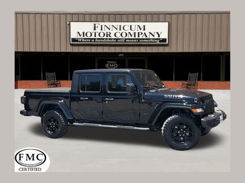 Used 2021 Jeep Gladiator Sport AWD/4WD image 1