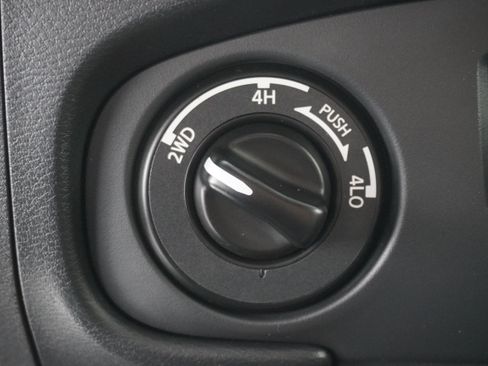 Used 2023 Nissan Frontier PRO-4X w/ Pro-4X Premium Package AWD/4WD image 25